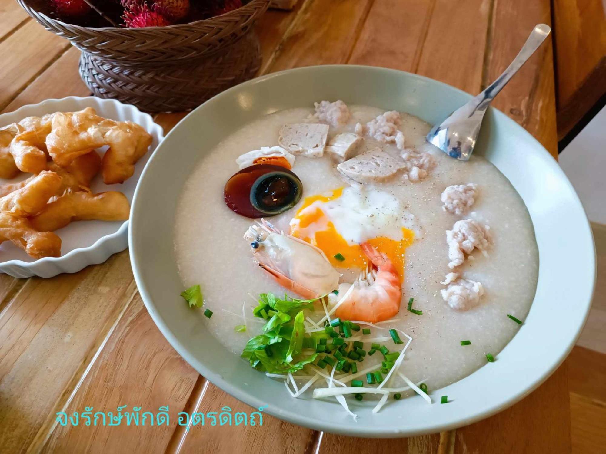 Bed and Breakfast Jong Lux Pak Dee à Uttaradit Extérieur photo